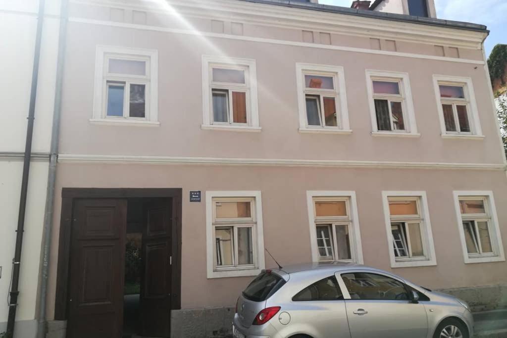 Appartamento Karlovacka Zvijezda Esterno foto